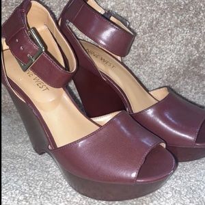 Nine West heeled wedges